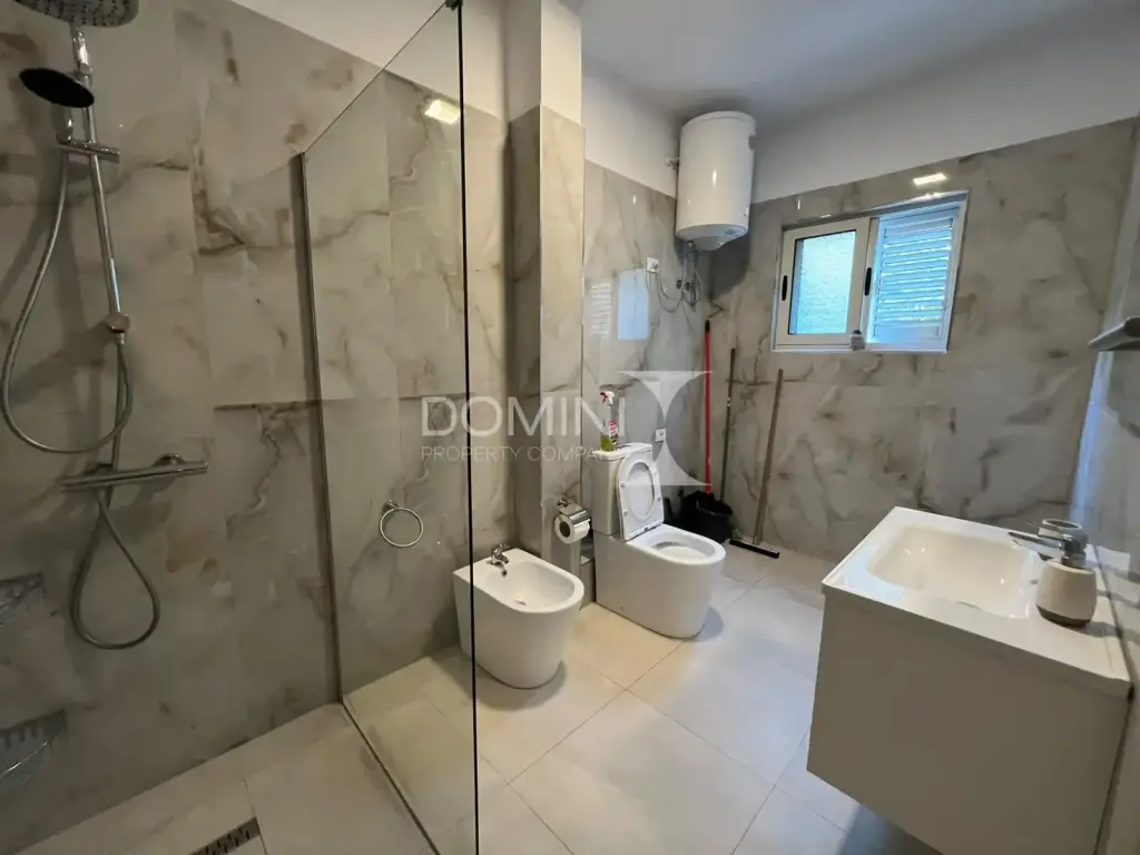 Apartament 2+1 per qira Rruga Bardhyl, Prane QSUT !