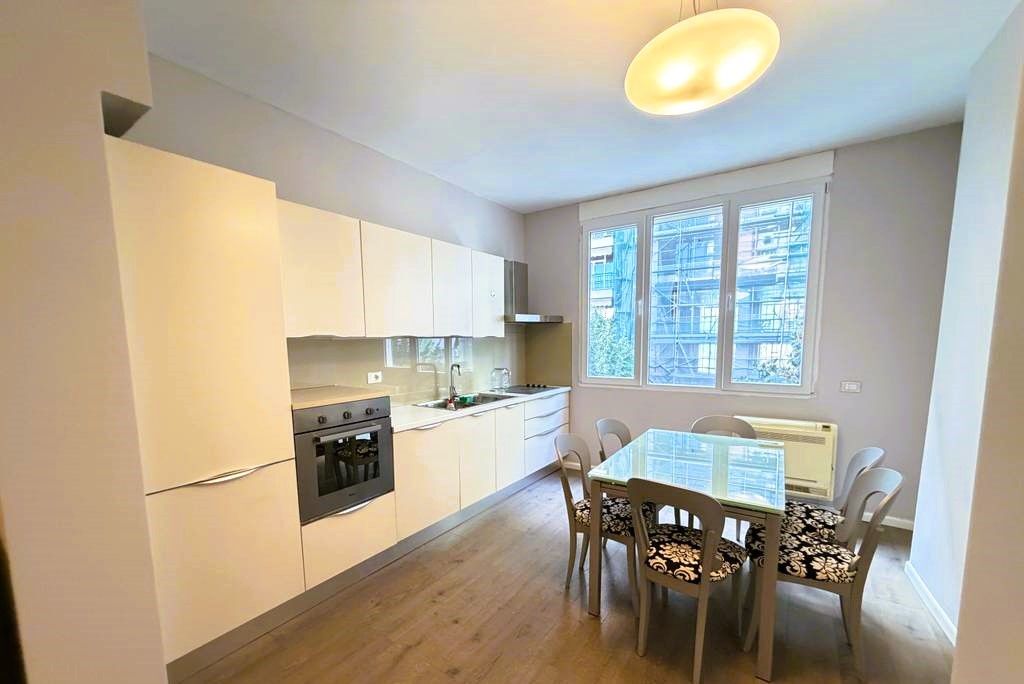 Apartament 1+1 per qira ne Bllok!