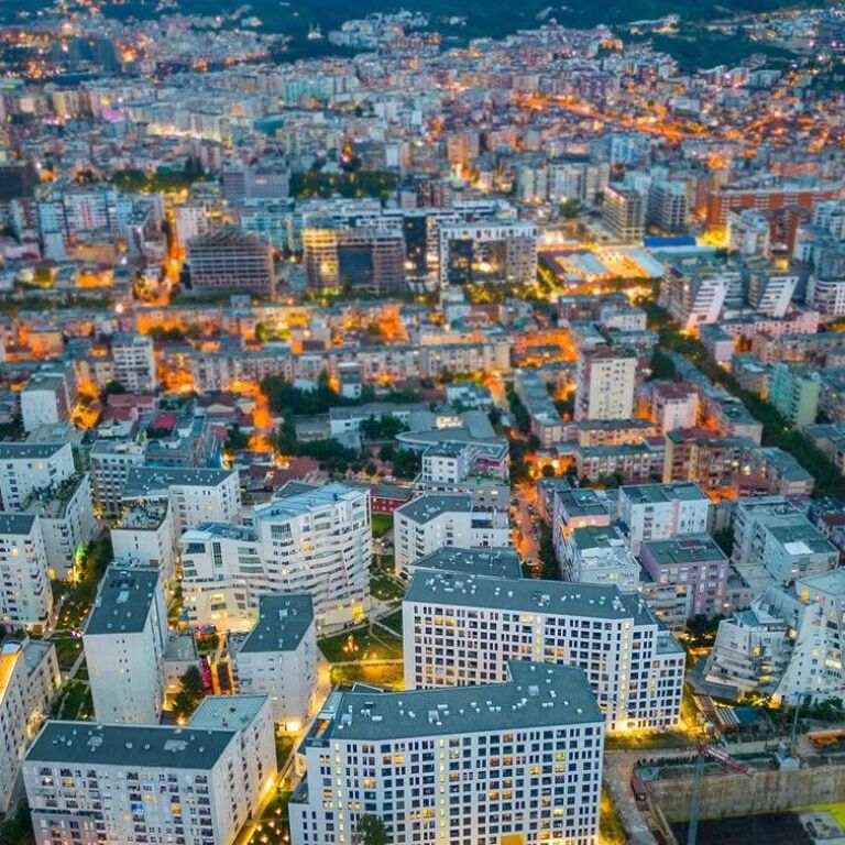 🏡 FOR SALE APARTMENT 2+1 – MAGNET COMPLEX 📍 21 December, Magnet Complex – Tirana