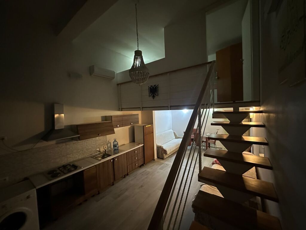 Apartament 1+1 prane Terminalit Veri