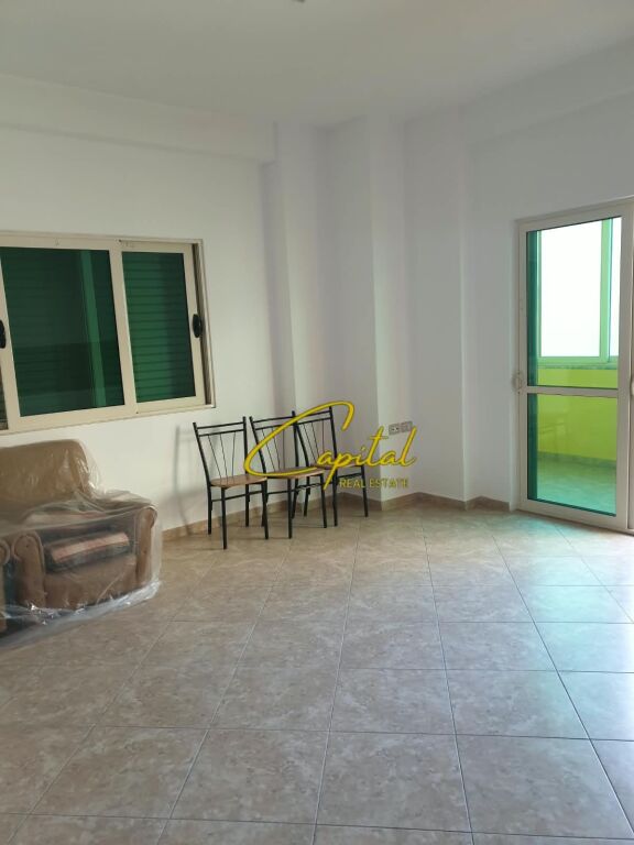 UFFICIO IN AFFITTO 250 M2 COMUNE DI PARIGI 100.000 LEKE