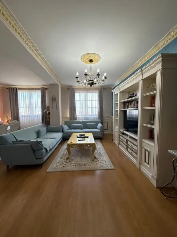 Apartament 2+1+2 per qira, Ish-Stacioni i Trenit !