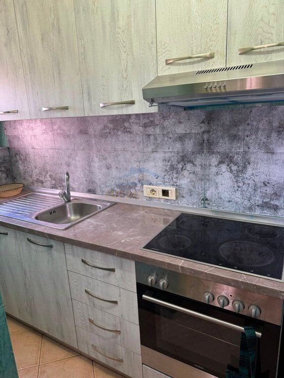Qera, Apartament 2+1, Rruga Bardhyl, Tirane . Empire71821