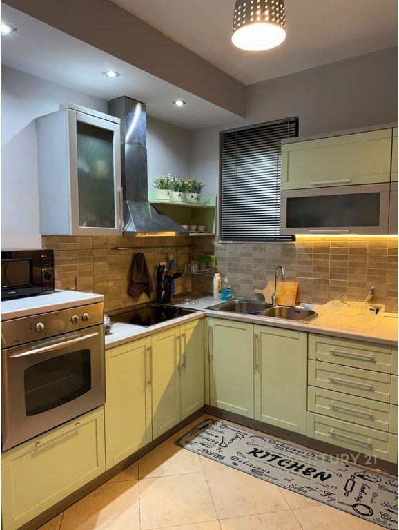Apartament 2+1+2 per Qira ne Myslym Shyri
