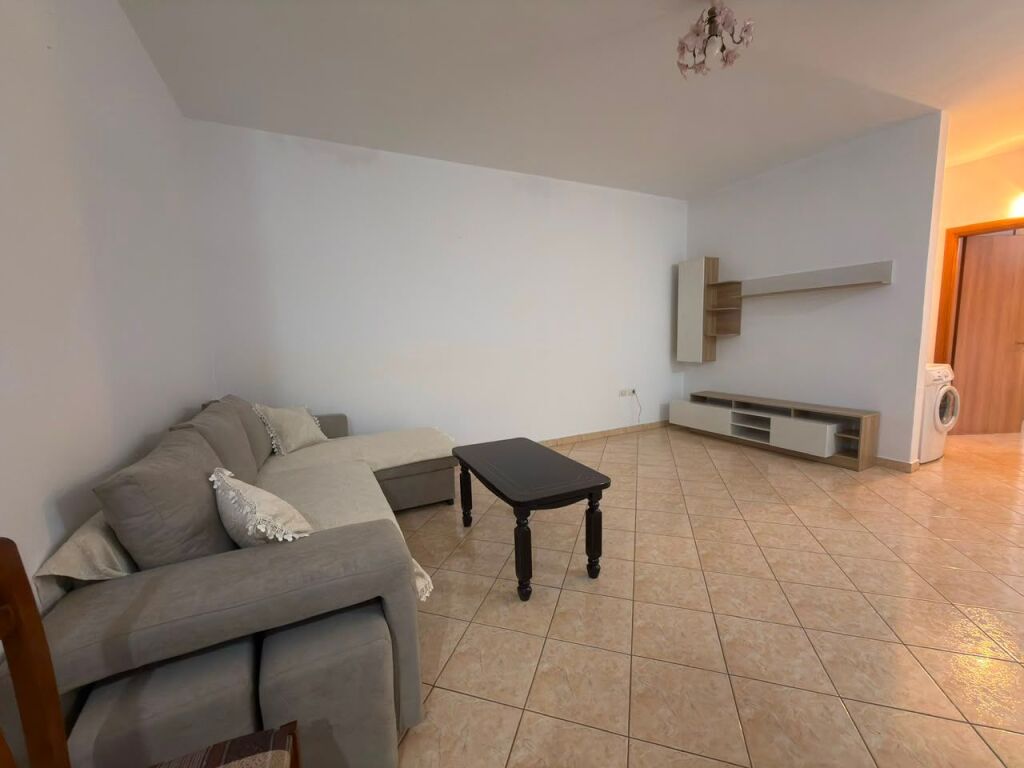 APPARTAMENTO 1+1 IN AFFITTO – ZJARRFIKËSJA, VLORË