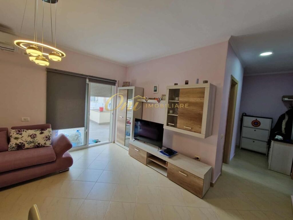FRESK APARTAMENT PER QERA 2+1