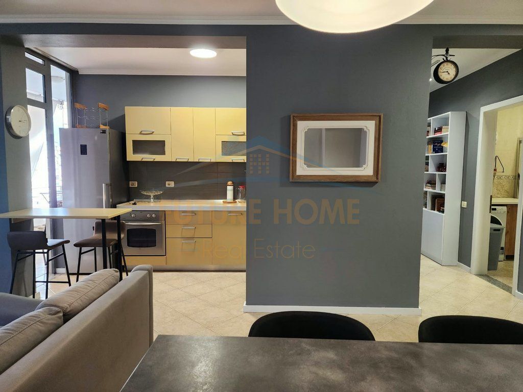 Qira, Apartament 2+1+2, Qender, Tiranë.