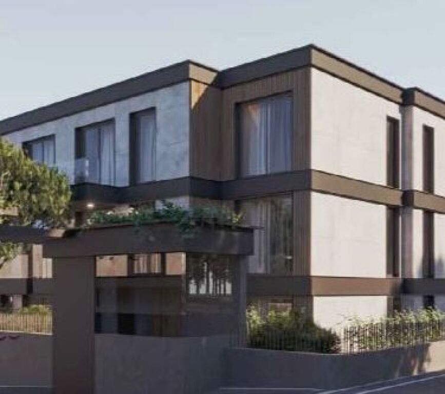 🏡 SHITET APARTAMENT 3+1 + OBORR 📍 Lundër, pranë TEG