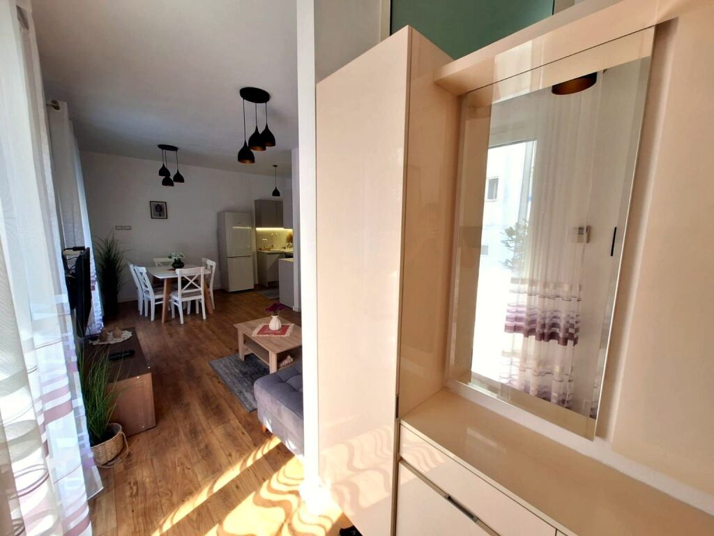 # FOR RENT: 2+1+2 Bathrooms 📍Rruga e Elbasanit (Near the U.S. Embassy) - 80,000 Lek/Month - Floor 2 - 85m² || Quick Access to Amenities