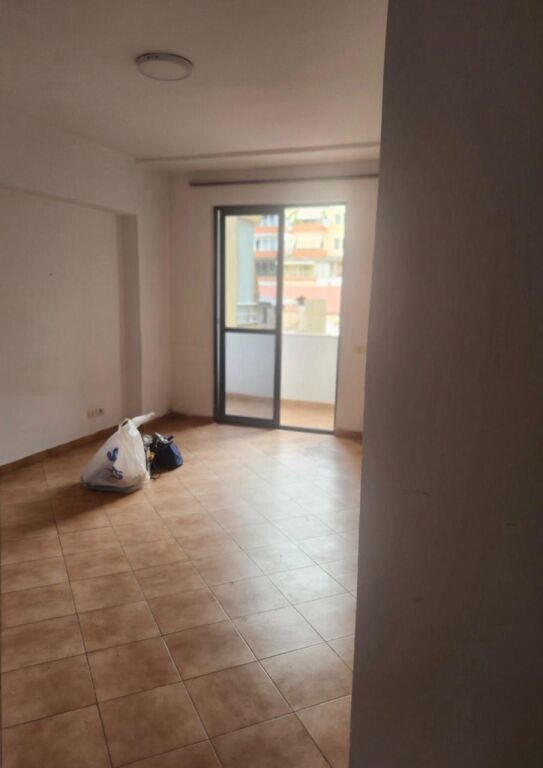 Jepet Me Qera Apartament Garsoniere
