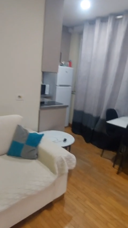 Apartament 1+1 per shitje tek Terminali Pallatet e Verdha !