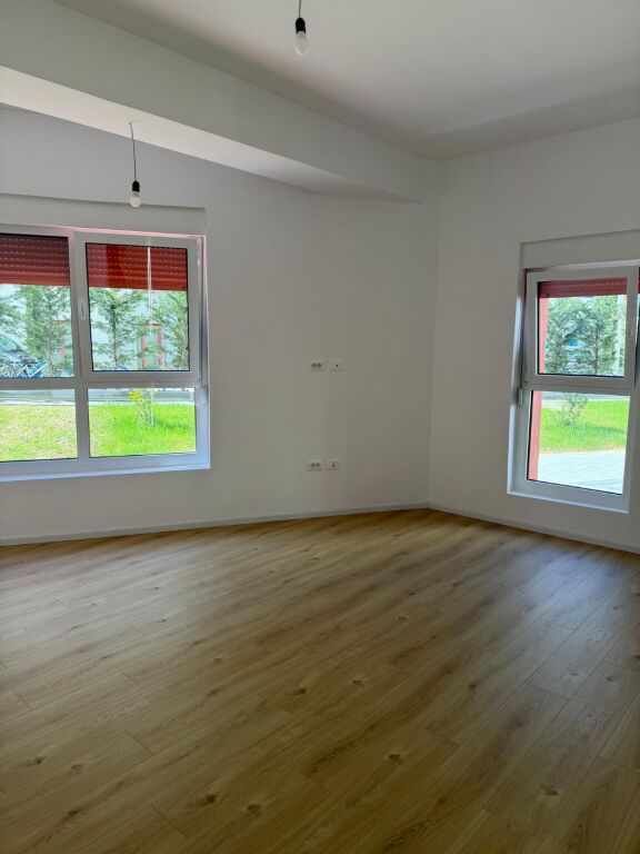 Affitto | Apartament 1 + 1 | Ali Demi | 400 €/mese