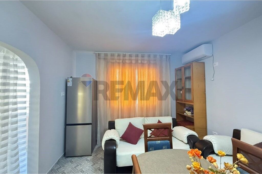 Apartment - For Rent - Frosina Plaku Street, Tirana