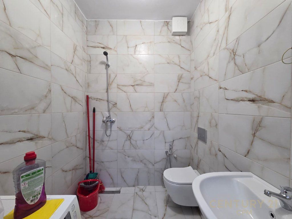 APARTAMENT 2+1 ME QIRA NE LAPRAKE!