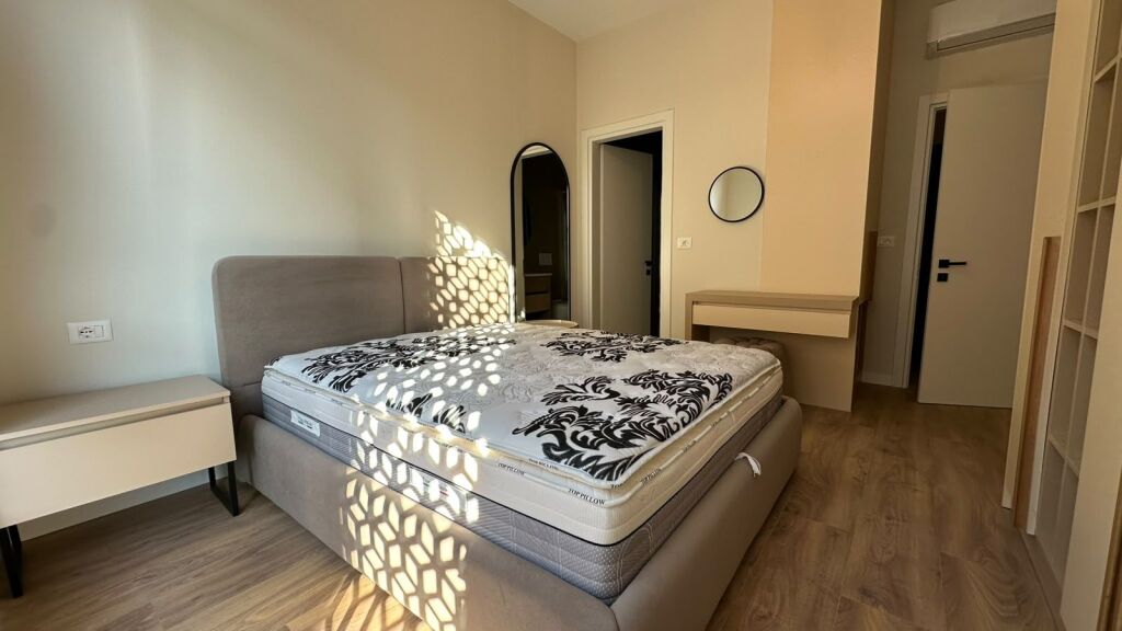 Apartament 2+1+2 per qira tek Siri Kodra