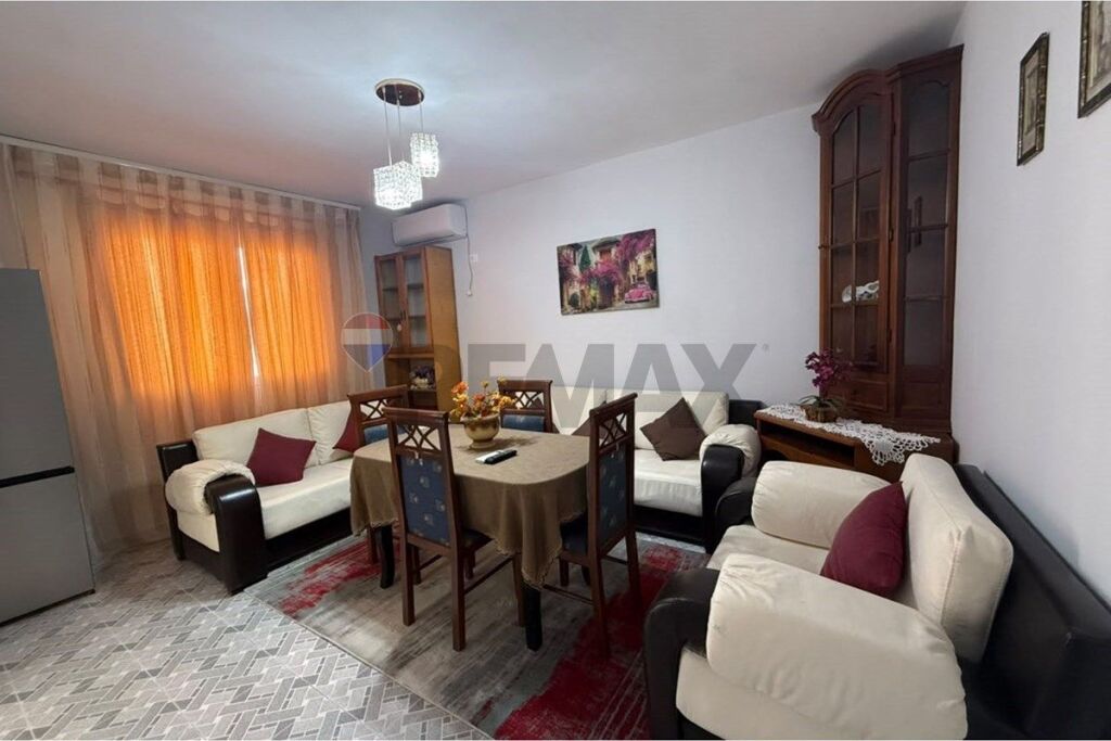 Apartment - For Rent - Frosina Plaku Street, Tirana