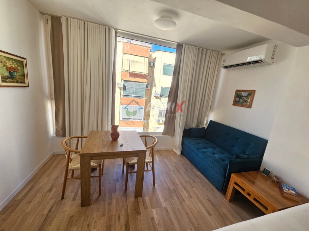 GARSONIERE MODERNE NË SHITJE – VETËM 50 METRA NGA DETI! 🌊