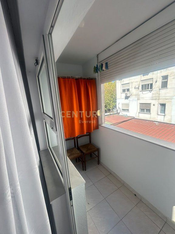 ISH STACIONI I TRENIT, JAPIM ME QIRA APARTAMENT 3+1