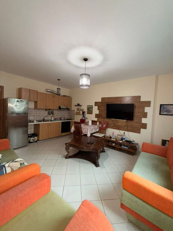 SHITET APARTAMENT 1+1 GOLEM DURRES