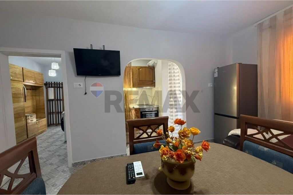 Apartment - For Rent - Frosina Plaku Street, Tirana