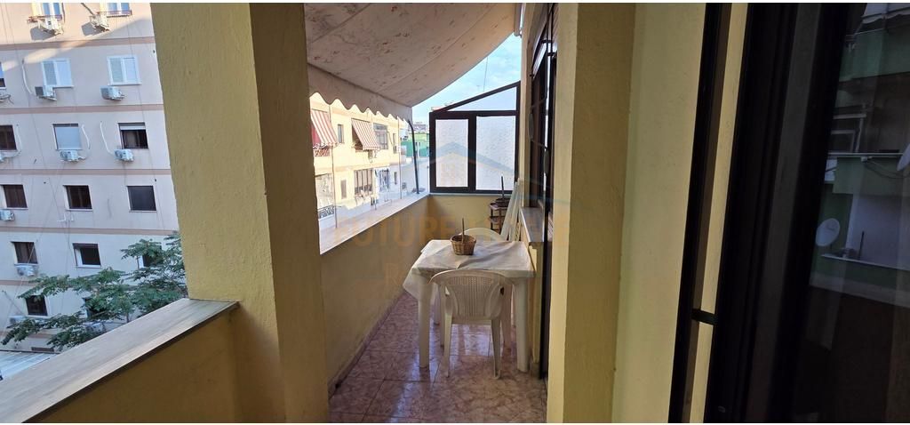 Apartment 2+1+2 for rent, Bllok