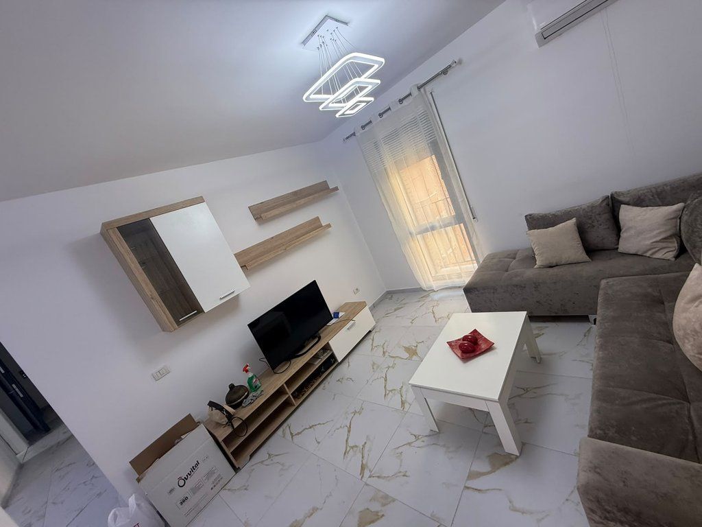 🏡 APPARTAMENTO 2+1+2 IN AFFITTO – EX MERCATO ELETTRICO /Mese 70.000 Lek /Mese
