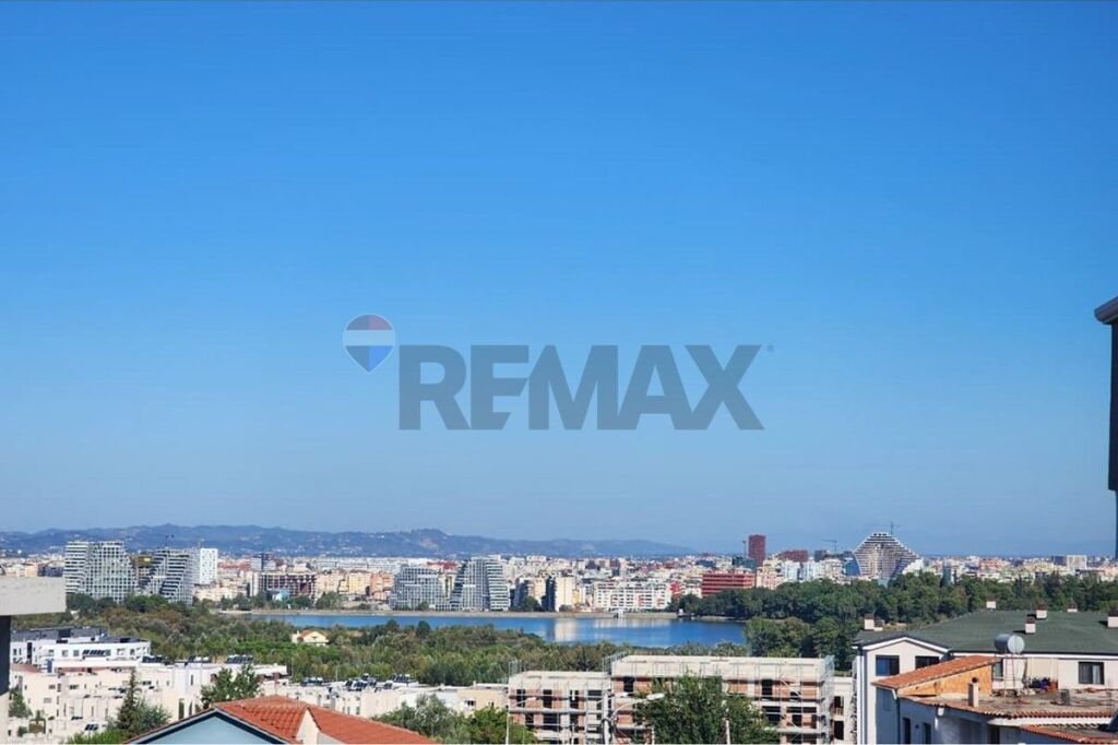 Vilë - Për Qira - Park Life, Tiranë