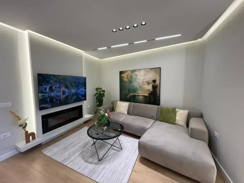 Apartment 2+1+2 for sale, Zogu i Zi, Roundabout !