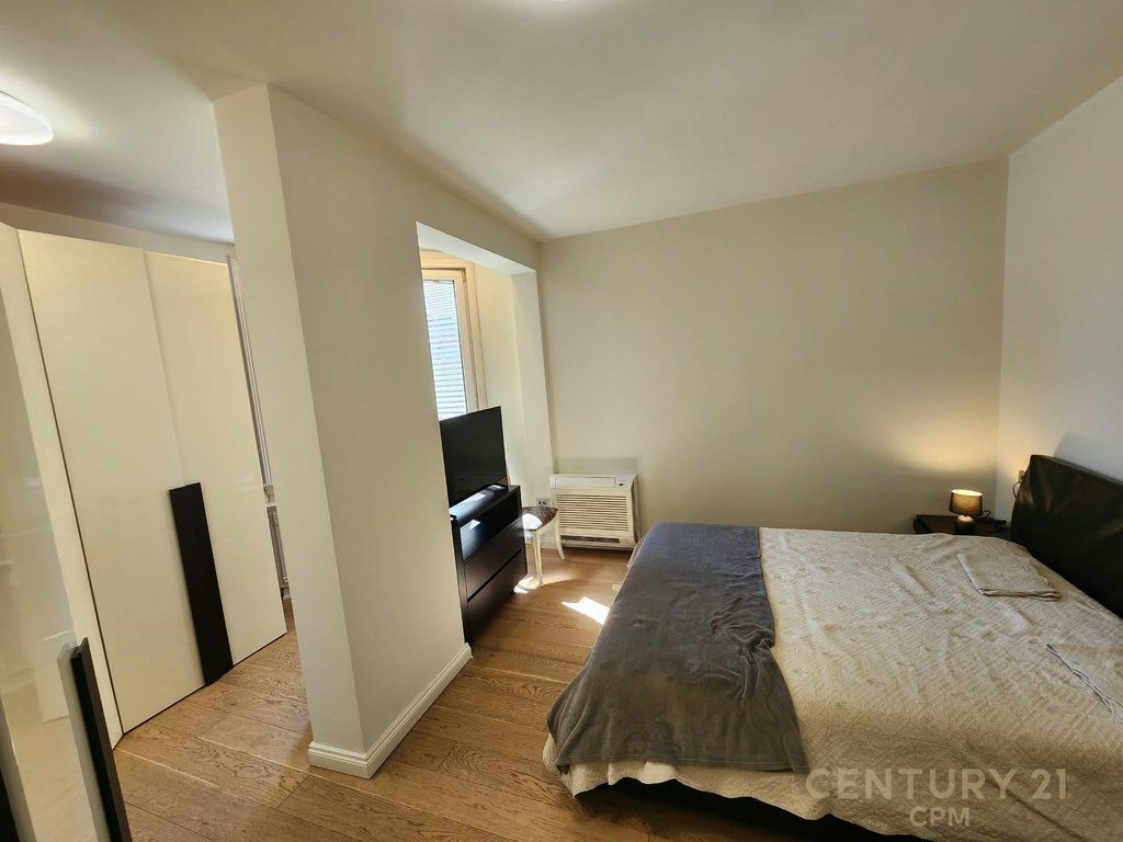 Appartamento 2+1+2 in affitto a Piazza Willson 1600€ | 120 m² 1.600 € /Mese