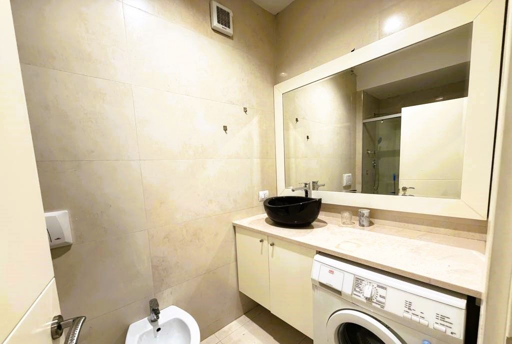 Apartament 1+1 per qira ne Bllok!