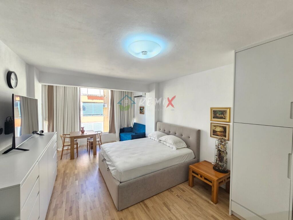 GARSONIERE MODERNE NË SHITJE – VETËM 50 METRA NGA DETI! 🌊