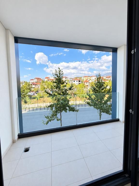 OKAZION!! SHITET APARTAMENT 1+1, ALI DEMI - 137000 EURO