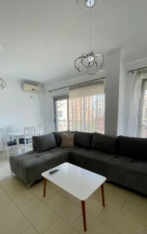 Apartament me qera 1+1 Qender