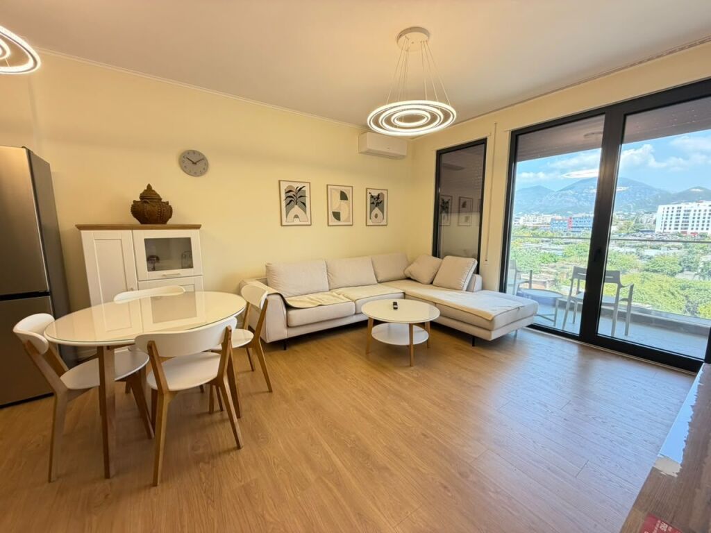 Qera, Apartament 2+1+2 , Porcelan , Tiranë.