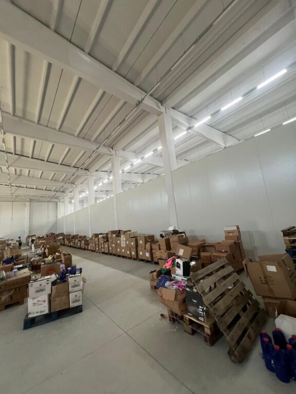 MAGAZZINO IN AFFITTO 1000 M2 VORE 7.000 EURO