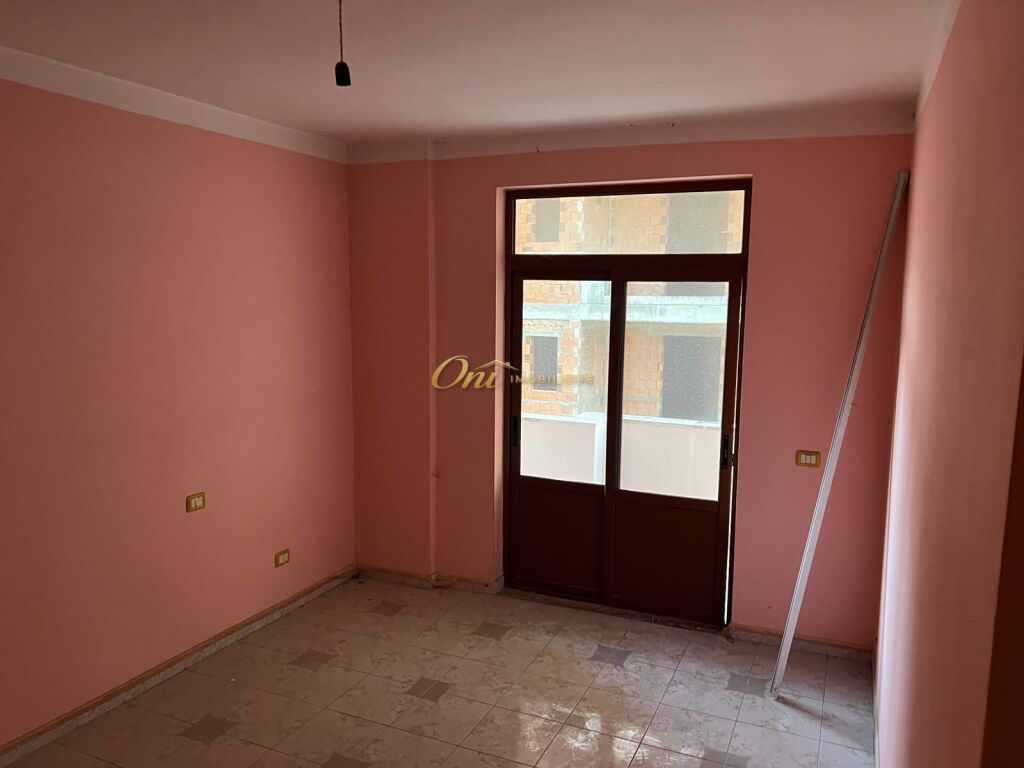 FIER SHITET APARTAMENT 2+1+2