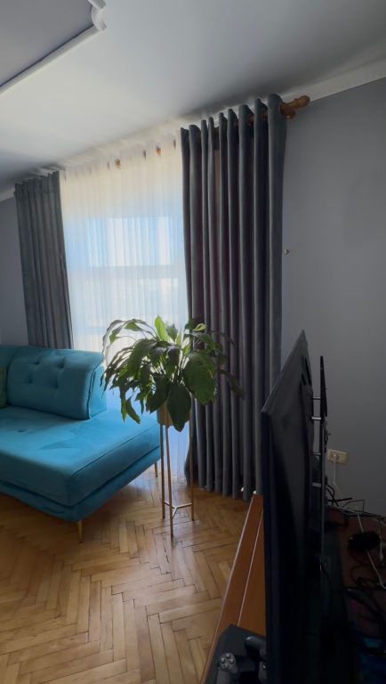 Shitet Apartament 2+1, Rruga e Dibres