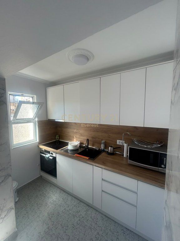 ISH STACIONI I TRENIT, JAPIM ME QIRA APARTAMENT 3+1