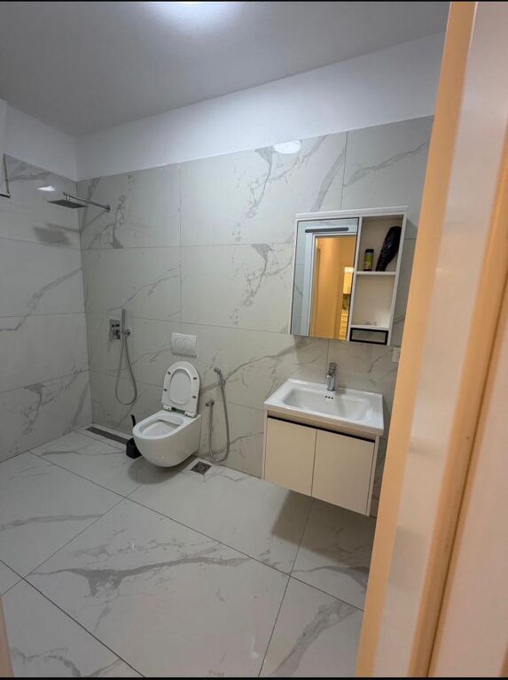Apartment 1+1 for rent in Kamez