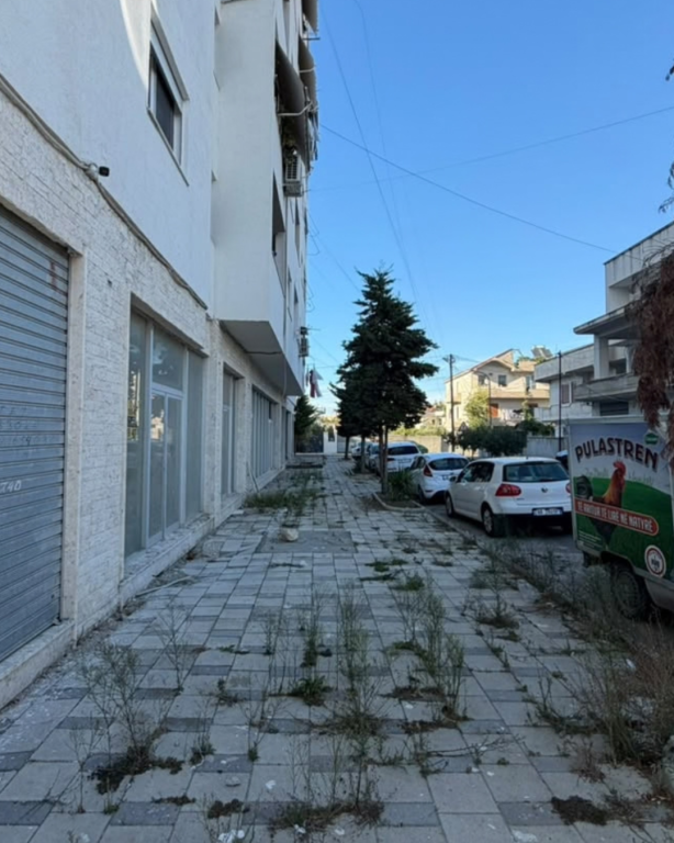 BUSINESS PREMISES FOR SALE IN NEIGHBORHOOD 18, DURRES