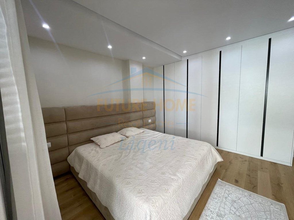 Affitto, Appartamento 2+1+ Posto Auto, Lago Secco, Tirana. LI69061