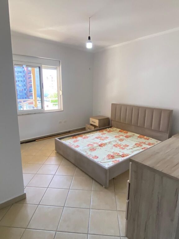 Appartamento 2+1 con 2 bagni e veranda