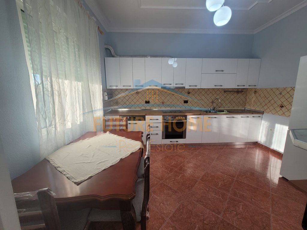 Qira, Apartament 2+1+2, Vilat Gjermane