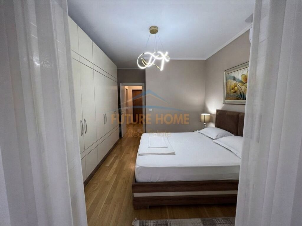 Qira, Apartament 2+1, Myslym Shyri.