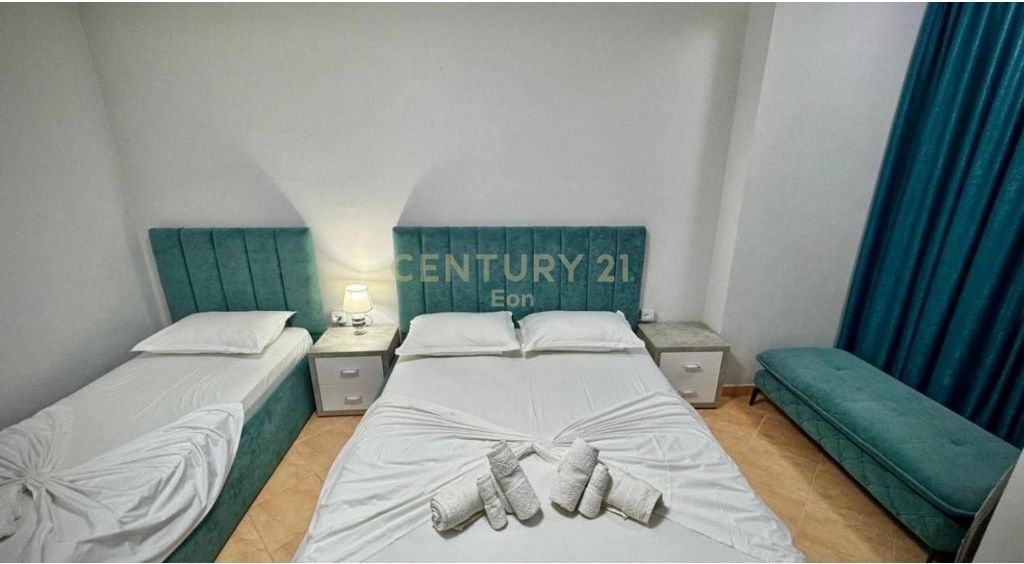 APARTAMENT 2+1+VERANDE PER SHITJE 50M LARG DETIT, NE NJE KOMPLEKS REZIDENCIAL GOLEM!!!