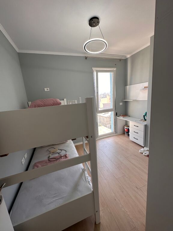 Apartament per qira 2+1+parkim ne Selite cmimi 600 Euro