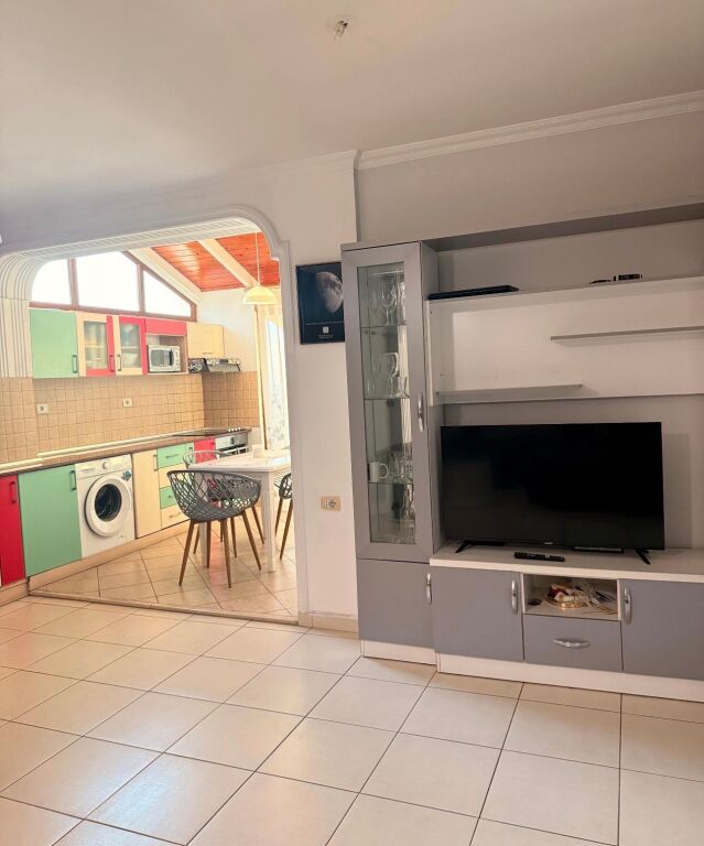 Apartament me qera 1+1 Rruga Fortuzi