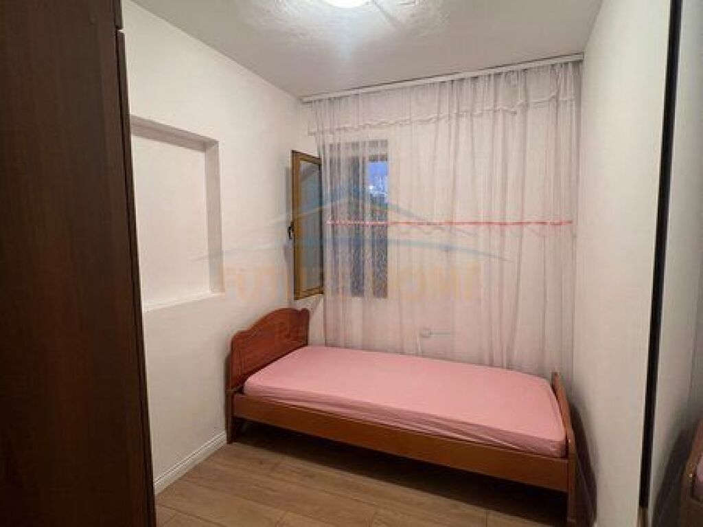 Affitto, Appartamento 2+1, Oxhaku, Tirana.