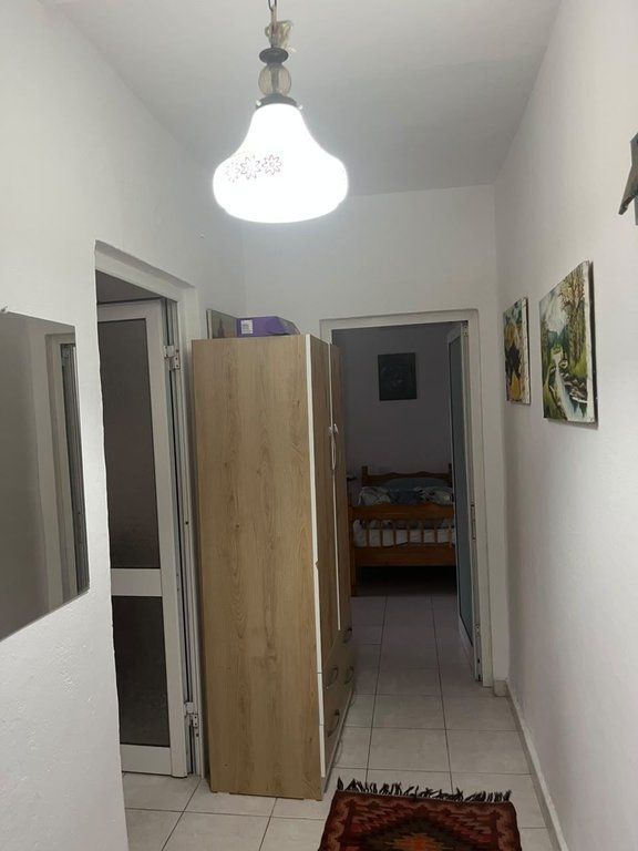 🏡 APARTAMENT 1+1 ME QIRA – RRUGA BARDHYL