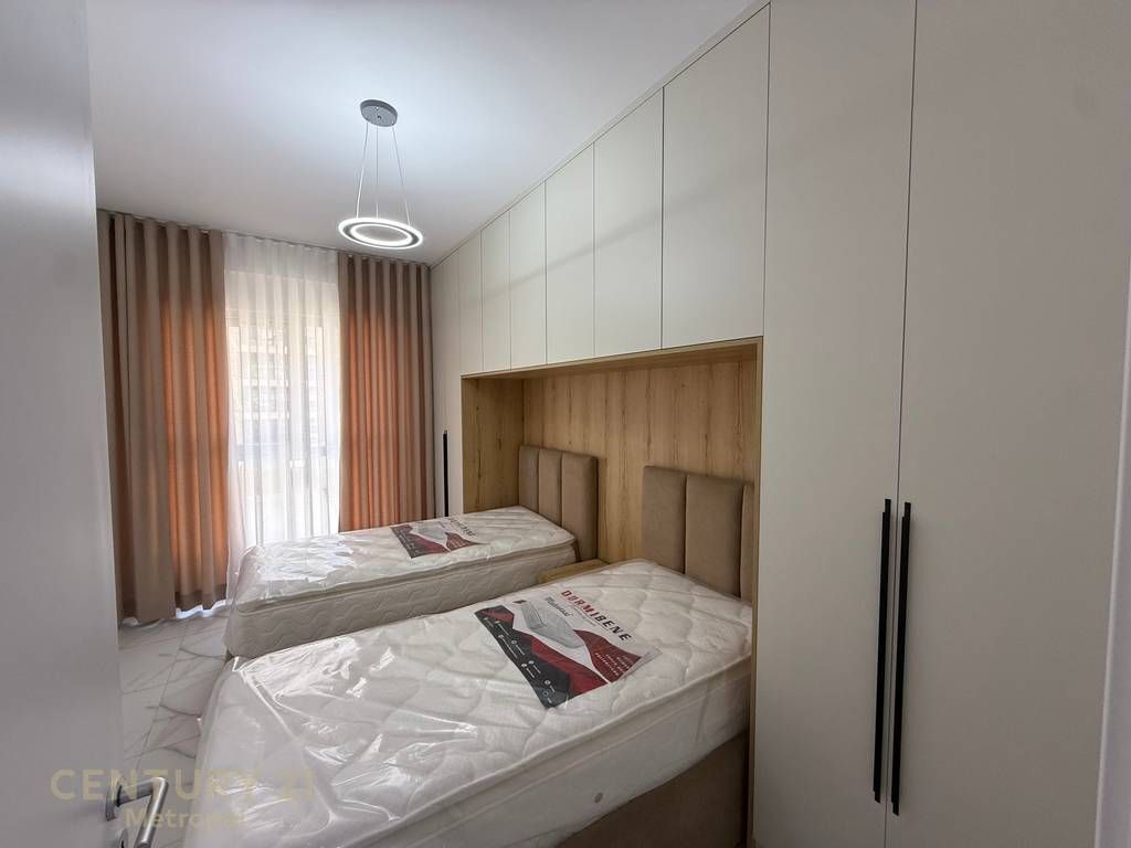 AFFITTASI APPARTAMENTO 2+1+2, RESIDENZA AURA, LAPRAKË!